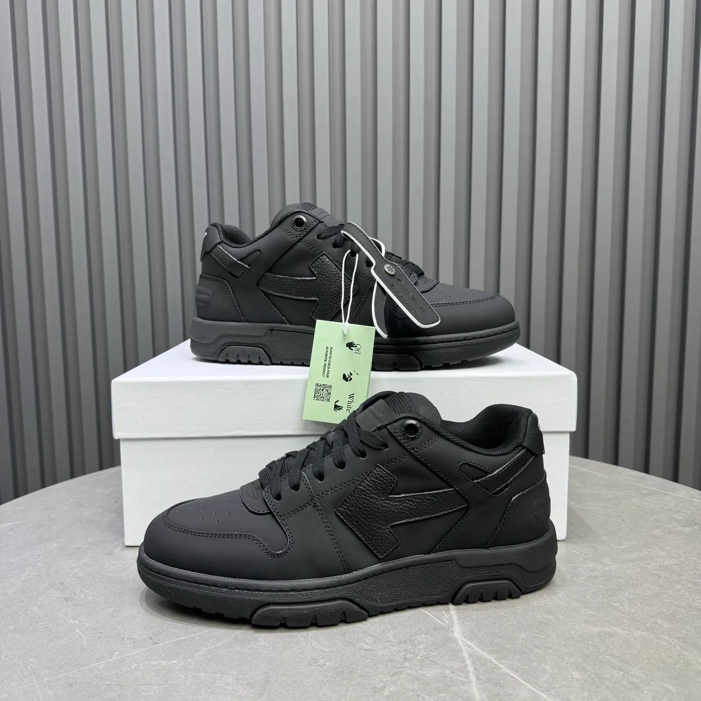 P620 OFF WHITE⚡️Couple model⚡️35-40 women’s model 39-46 men’s model